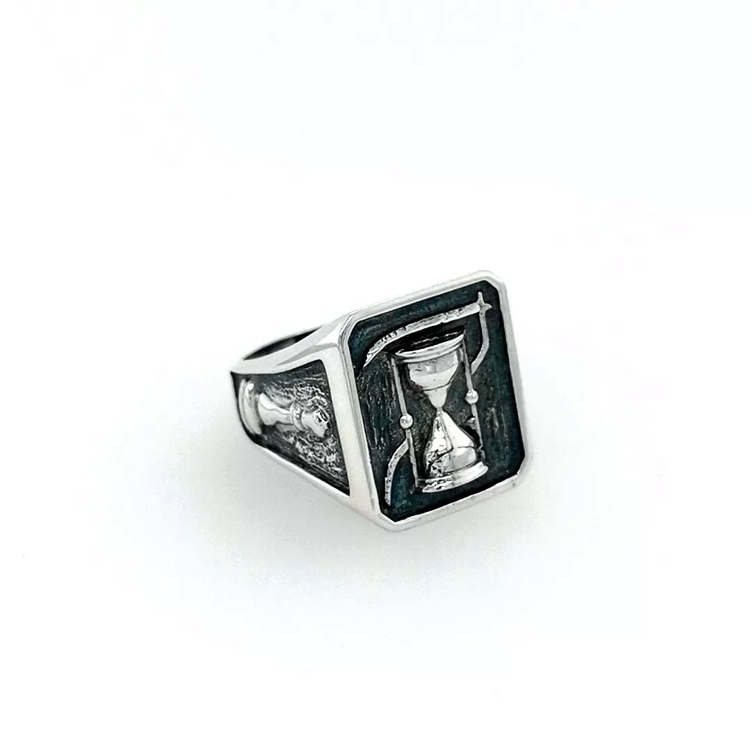 Sygnet srebrny Sygnet srebrny